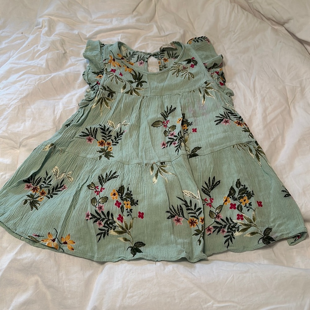 Ruffle sleeve tank
